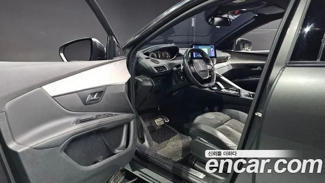Peugeot 5008 — фото 10