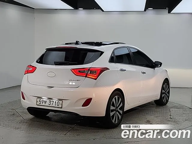 Hyundai i30 — фото 4