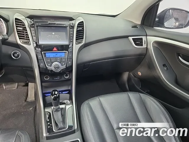 Hyundai i30 — фото 10