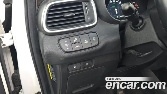 Kia Sorento — фото 19