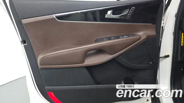 Kia Sorento — фото 24