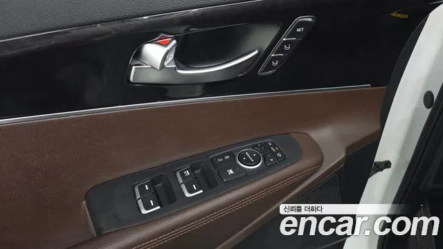 Kia Sorento — фото 29
