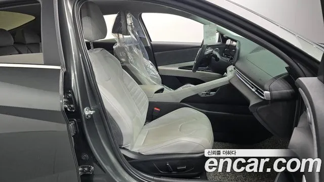 Hyundai Avante — фото 12