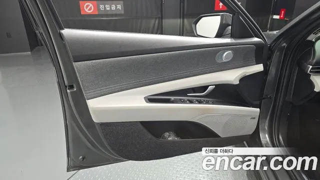 Hyundai Avante — фото 24