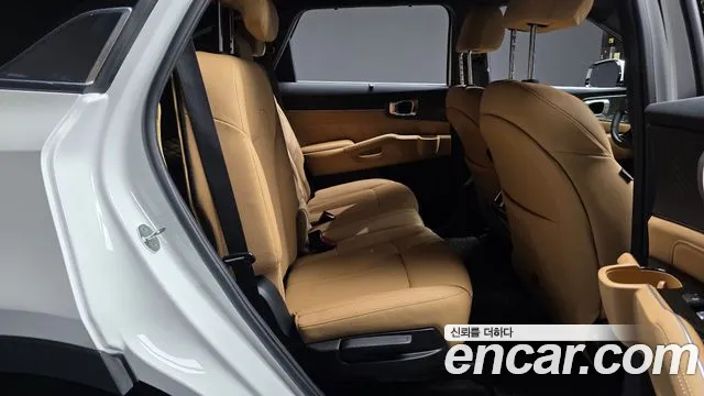 Kia Sorento — фото 11