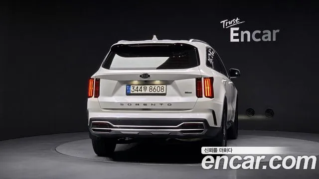 Kia Sorento — фото 4