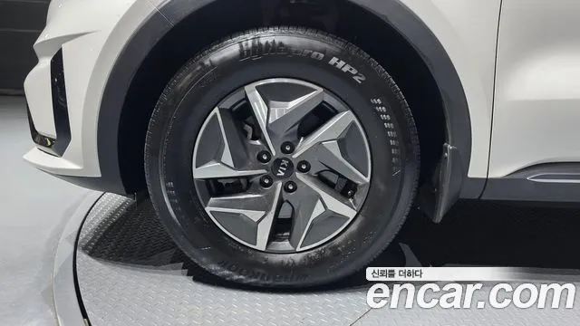 Kia Sorento — фото 5