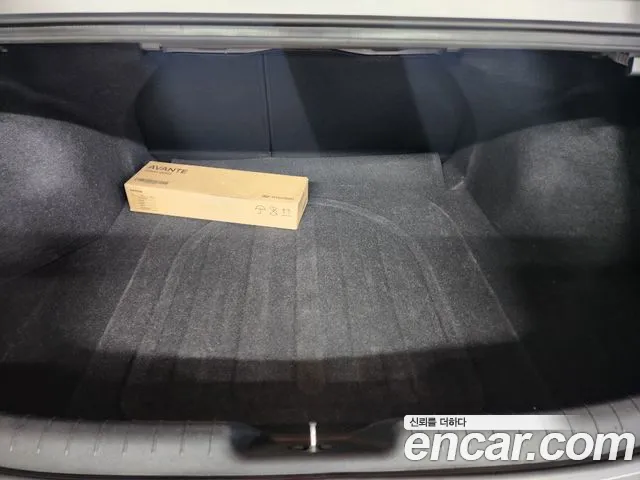 Hyundai Avante — фото 17