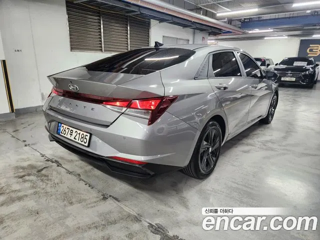Hyundai Avante — фото 2