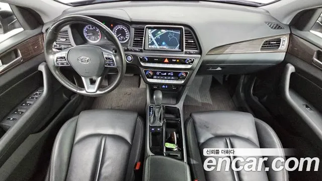 Hyundai Sonata — фото 7