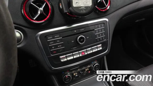 Mercedes-Benz CLA-Class — фото 16