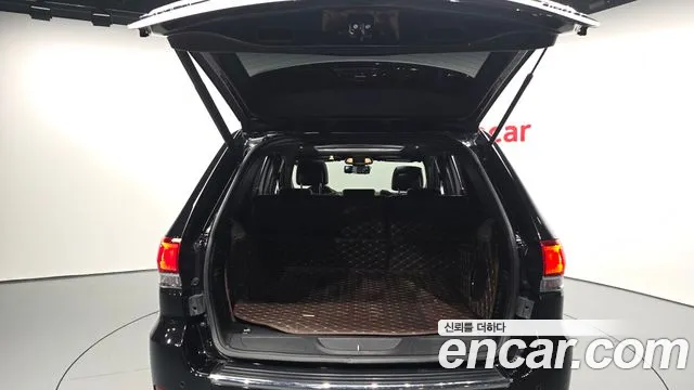 Jeep Cherokee — фото 20