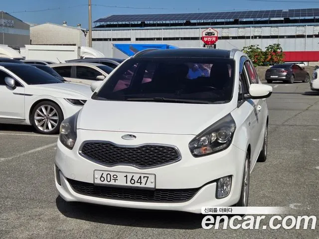 Kia Carens — фото 1