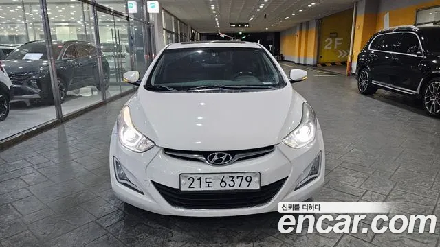 Hyundai Avante — фото 2
