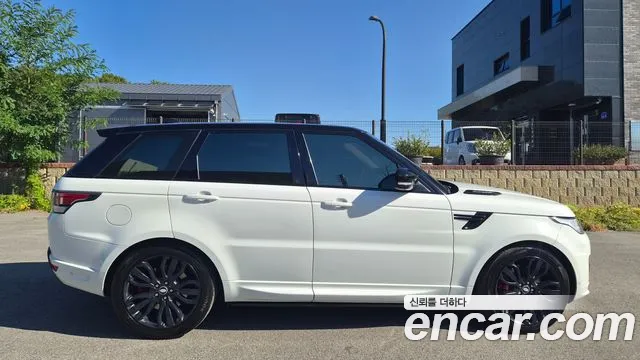 Land Rover Range Rover Sport — фото 20