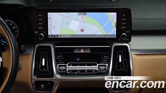 Kia Sorento — фото 14