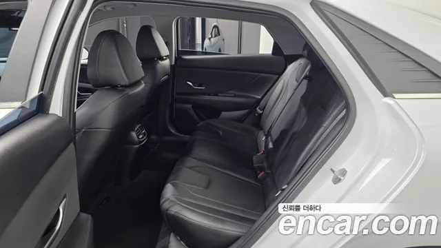 Hyundai Avante — фото 11