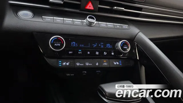 Hyundai Avante — фото 16