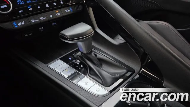 Hyundai Avante — фото 8