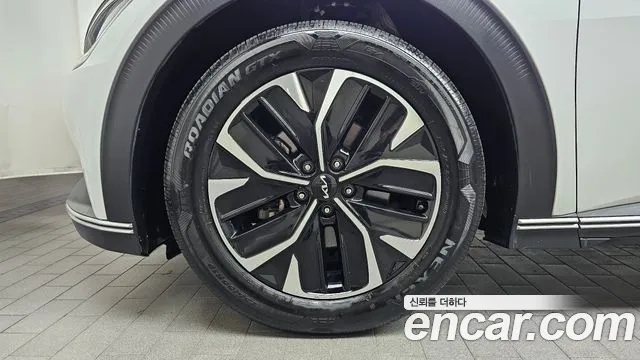 Kia EV6 — фото 4