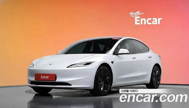 Tesla Model 3 — фото 20