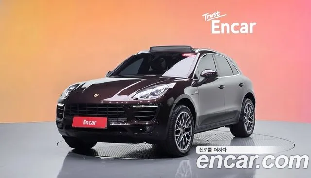 Porsche Macan — фото 20