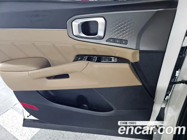 Kia Sorento — фото 14