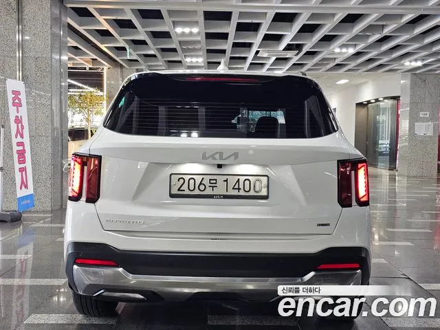 Kia Sorento — фото 3