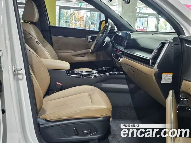 Kia Sorento — фото 8