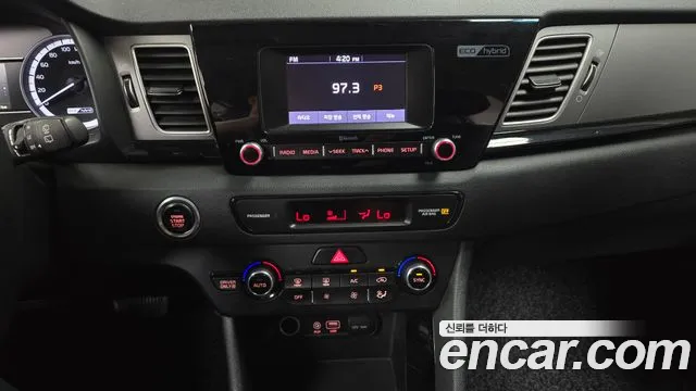 Kia Niro — фото 13