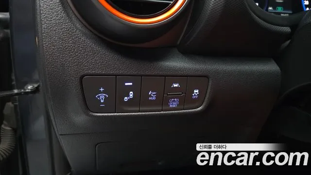 Hyundai Kona — фото 18