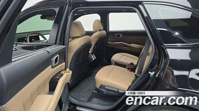 Kia Sorento — фото 11