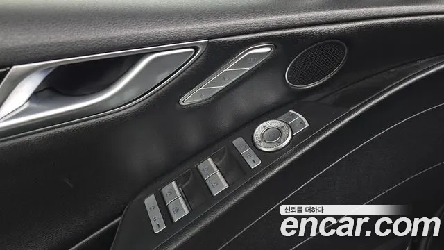 Genesis G80 — фото 33