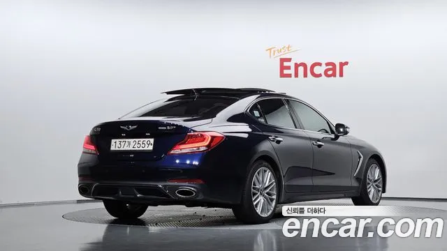 Genesis G70 — фото 1