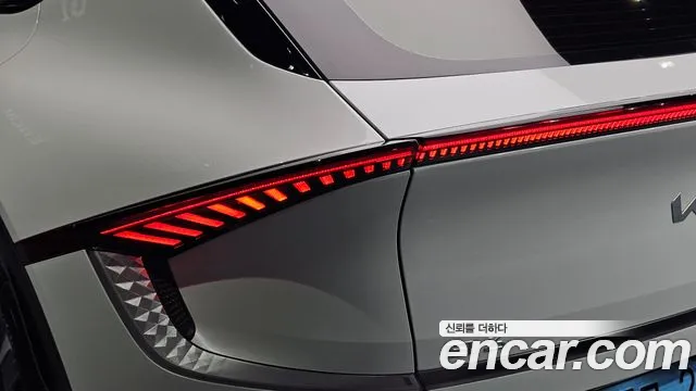 Kia EV6 — фото 23