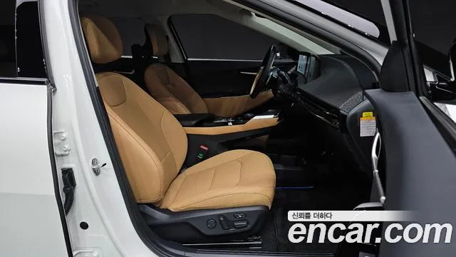 Kia EV6 — фото 26