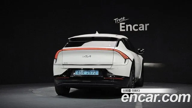 Kia EV6 — фото 4