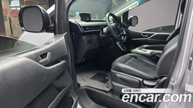 Hyundai Staria — фото 17