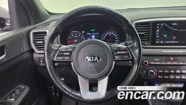 Kia Sportage — фото 13