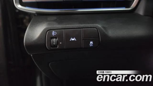 Hyundai Avante — фото 20