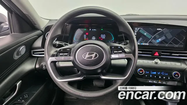 Hyundai Avante — фото 12