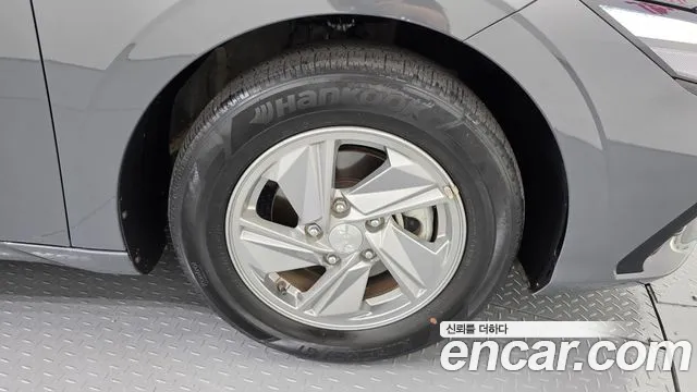 Hyundai Avante — фото 21