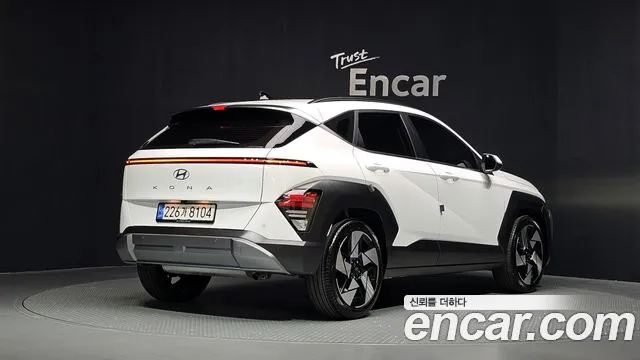 Hyundai Kona — фото 2