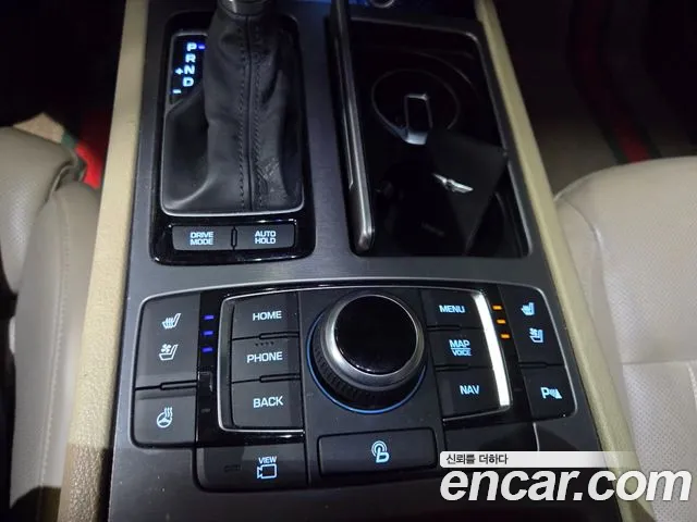 Hyundai Genesis — фото 10