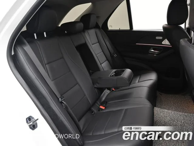 Mercedes-Benz GLE-Class — фото 12