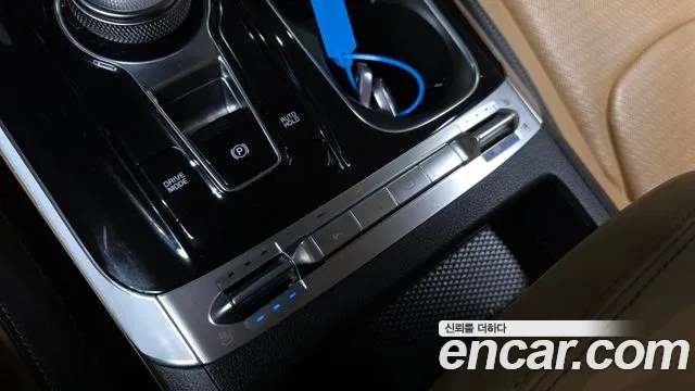 Kia Carnival — фото 18