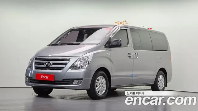 Hyundai Starex — фото 1