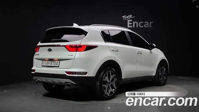 Kia Sportage — фото 1