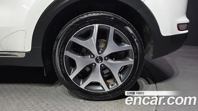 Kia Sportage — фото 21