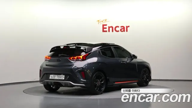 Hyundai Veloster — фото 2